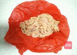 酸豆角炒鸭肠的做法图解1