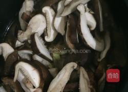 小鸡炖香菇的做法图解14