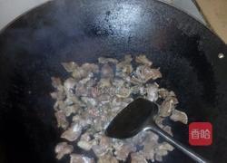 青椒番茄炒猪舌的做法图解2