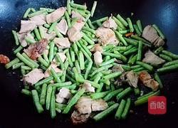 烧肉炒豆角的做法图解6