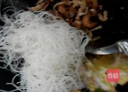 虾干炒米粉的做法图解5