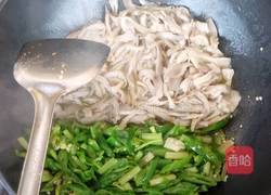 香芹辣炒手撕菇的做法图解6