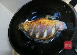 红烧鲤鱼的做法图解3