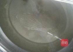 红丝绒蛋糕胚的做法图解1