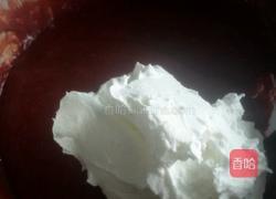 红丝绒蛋糕胚的做法图解6