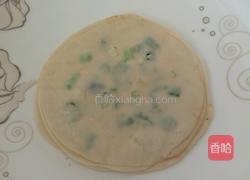 饺子皮葱油饼的做法图解8
