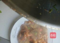 马蹄炒河虾的做法图解6