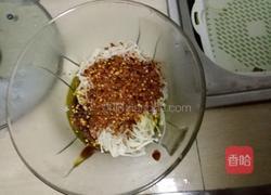 炝拌金针菇的做法图解3