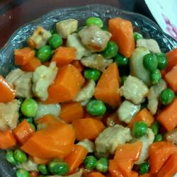 宝宝菜豌豆胡罗卜炒肉的做法[图]