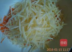 胡萝卜土豆饼的做法图解3