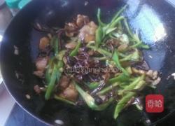 干煸茶树菇肉片的做法图解14