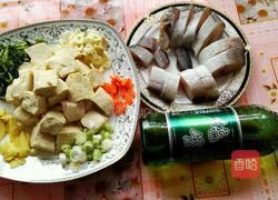 啤酒鳕鱼炖冻豆腐的做法图解1