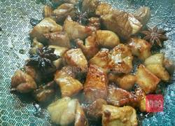 老虎瞪眼（鹌鹑蛋炖肉）的做法图解5