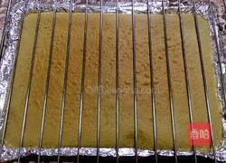 抹茶蛋糕卷的做法图解14