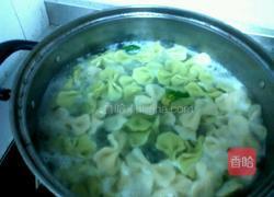 菠菜豆腐蝴蝶面的做法图解3
