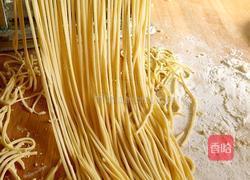 扁豆小排焖面的做法图解1