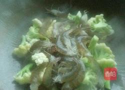 花菜炒大虾的做法图解8