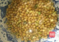猪蹄黄豆汤的做法图解3