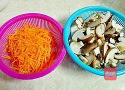 香菇胡萝卜炒排骨的做法图解3