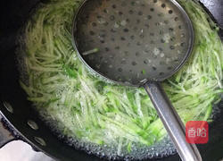 小笼包（萝卜）的做法图解2