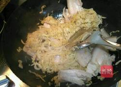 砂锅酸菜白肉的做法图解7