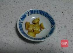 千张焖腊肠的做法图解1