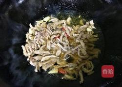 黑椒汁炒乌冬面的做法图解5