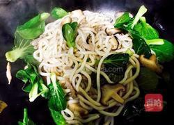 黑椒汁炒乌冬面的做法图解8