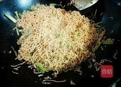 芹菜炒面条的做法图解7