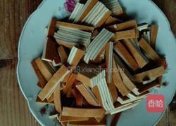 五香卜干炒木耳的做法图解2