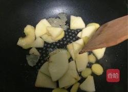 暖心水果猪蹄的做法图解1