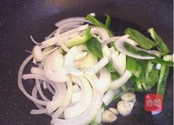 泰国风味炒章鱼虾仁的做法图解6