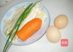 金针菇炒鸡蛋的做法图解1