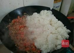 扬州炒饭的做法图解5