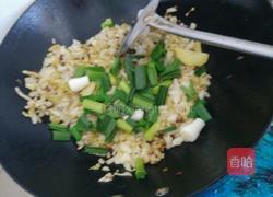 酸菜炒腊鱼的做法图解4