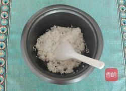 肉松香蕉黄瓜寿司的做法图解4