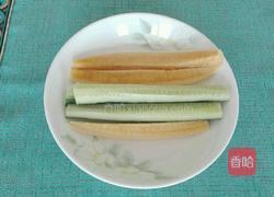 肉松香蕉黄瓜寿司的做法图解6