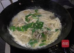 金针菇小鸡汤的做法图解6