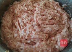 炸肉丸子的做法图解2