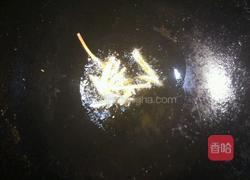 蒜炒腐竹木耳的做法图解2