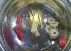 紫苏炒生粉肉的做法图解4