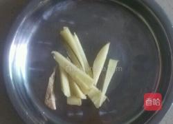 肉碎萝卜汤的做法图解4