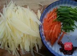 麻香酸辣土豆丝的做法图解1