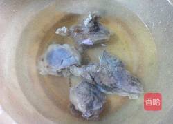 白萝卜牛骨汤的做法图解3