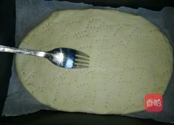 香肠蔬菜披萨的做法图解4