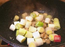 葱段炒鸡脖肉的做法图解5