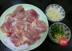 孜然蒜香鸡腿肉的做法图解2