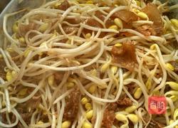 豆芽炒肉的做法图解3