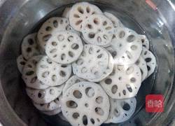 凉拌藕片的做法图解3