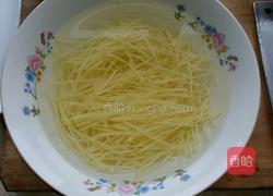 炝拌土豆丝的做法图解3